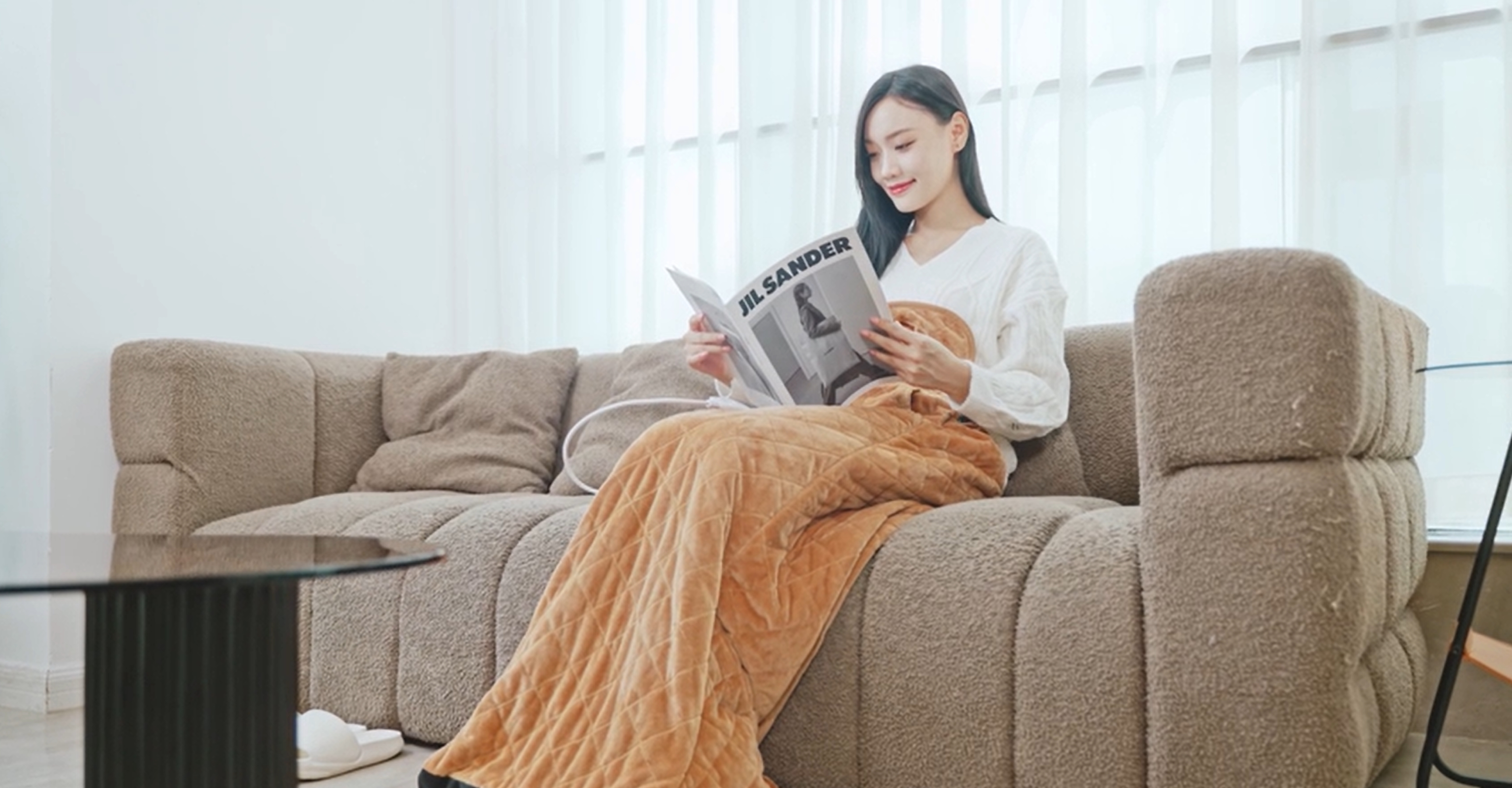 mood 足用コタツヒーター Amazon | 電気足温器 ポータブルフットウォーマー ウェアラブルこたつ